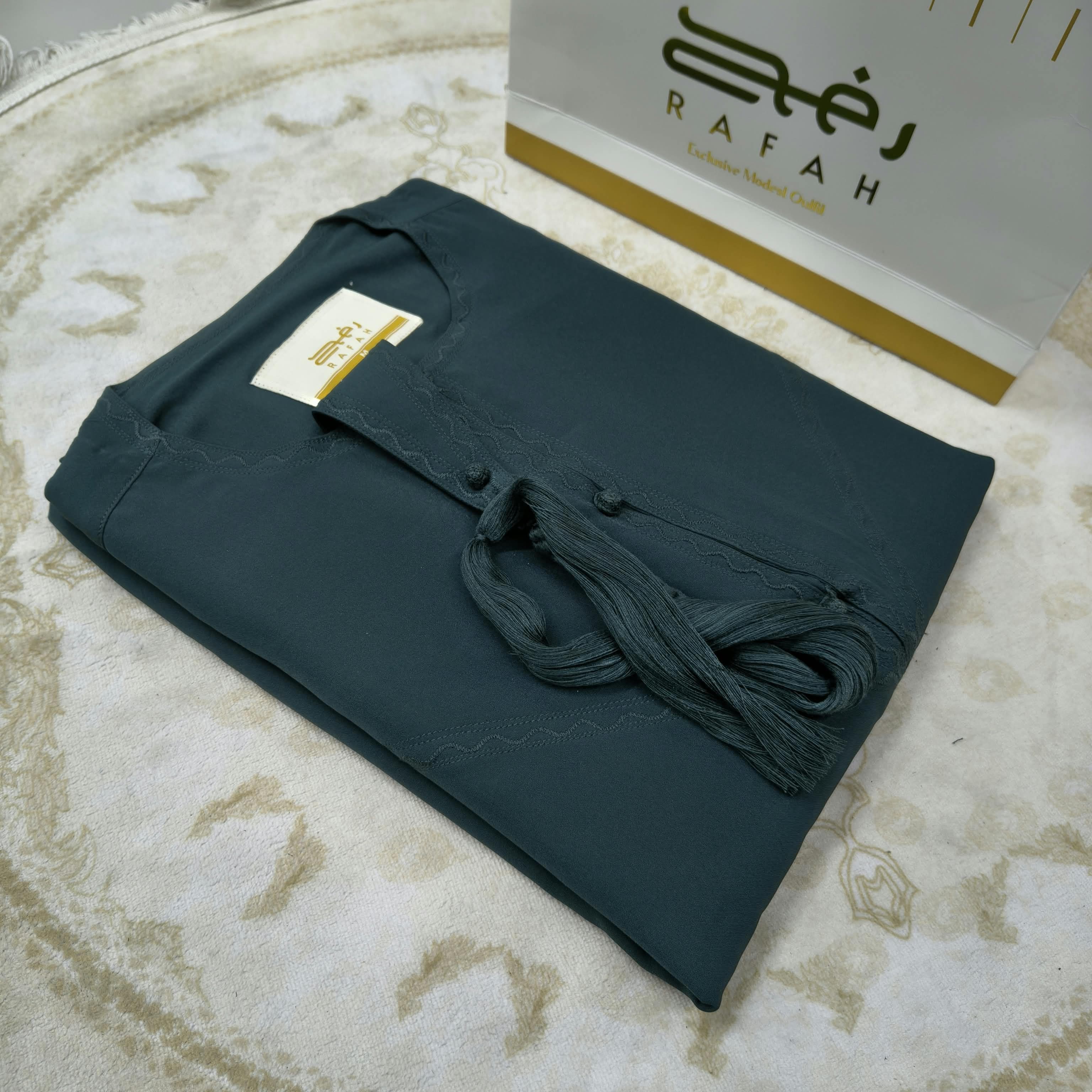 Premium Omani Thobe